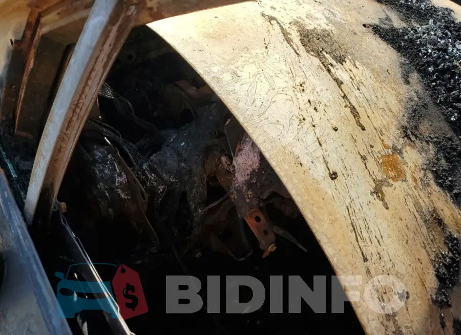 JTDBAMDE6N3001470 Photo# 9