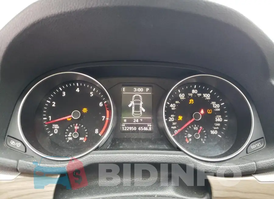 1VWBT7A34HC028800 Photo# 9