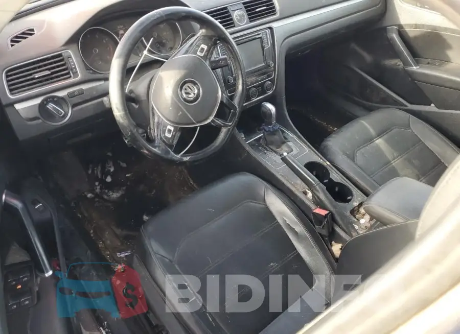1VWDT7A3XHC001979 Photo# 8