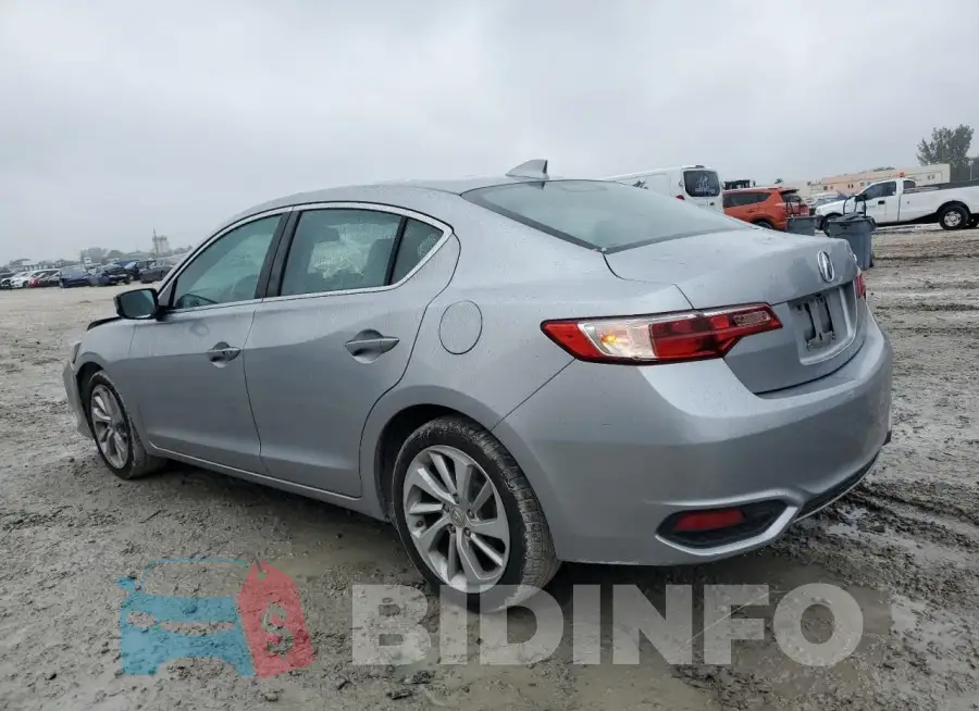 19UDE2F7XJA007683 Photo# 2