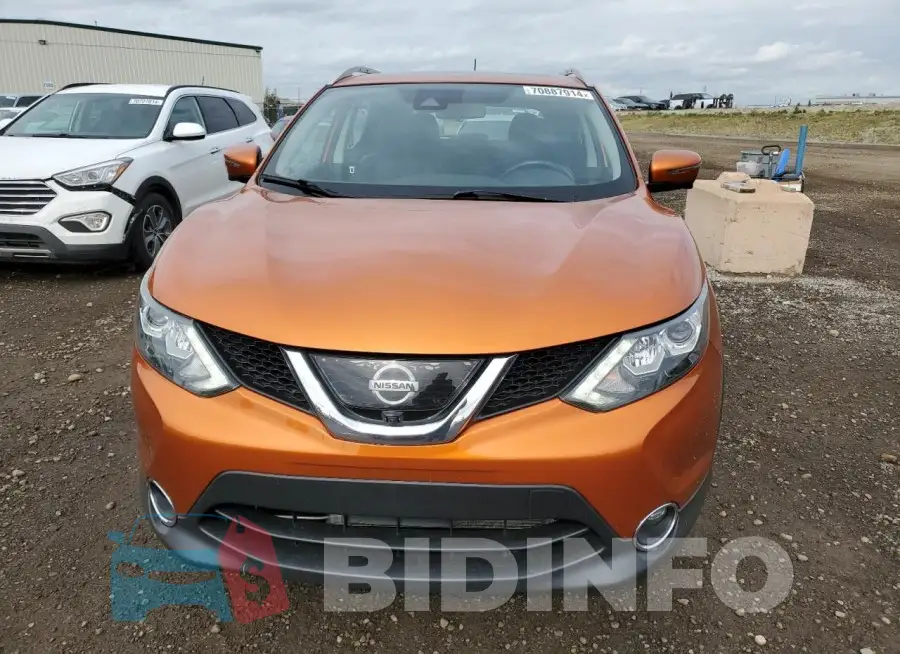 JN1BJ1CRXHW123595 Photo# 5