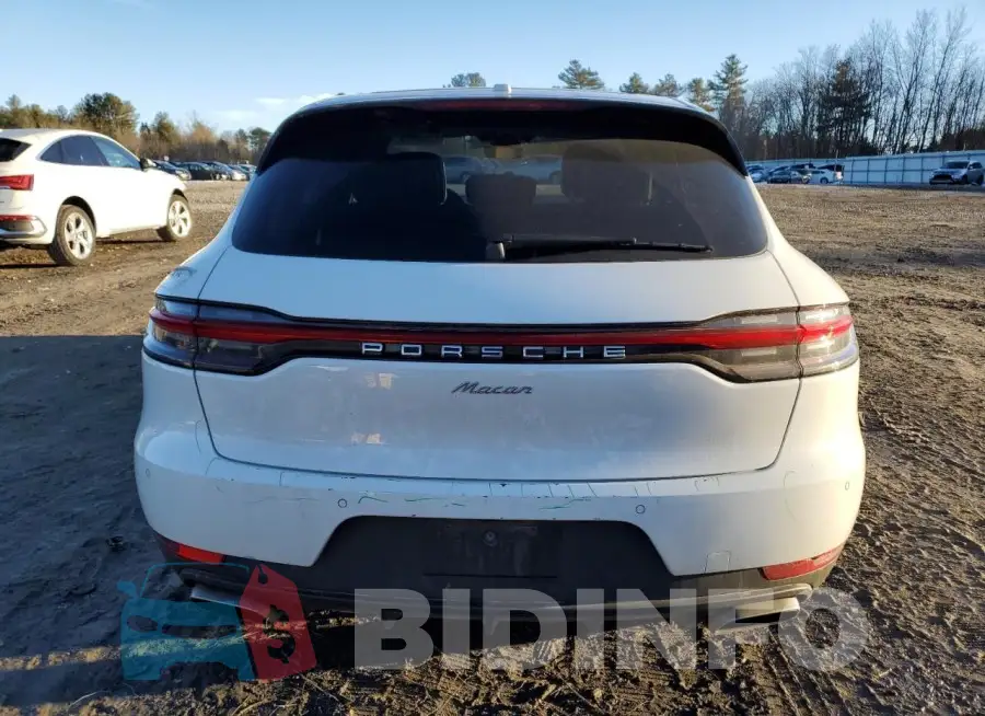 WP1AA2A59MLB18154 Photo# 6