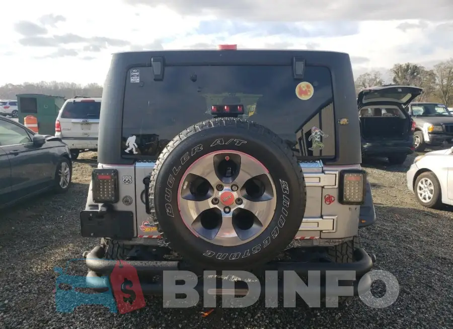 1C4BJWEGXJL936447 Photo# 6
