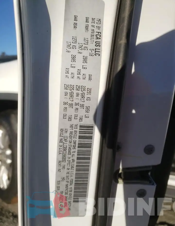 1C4PJLCB9KD206892 Photo# 12
