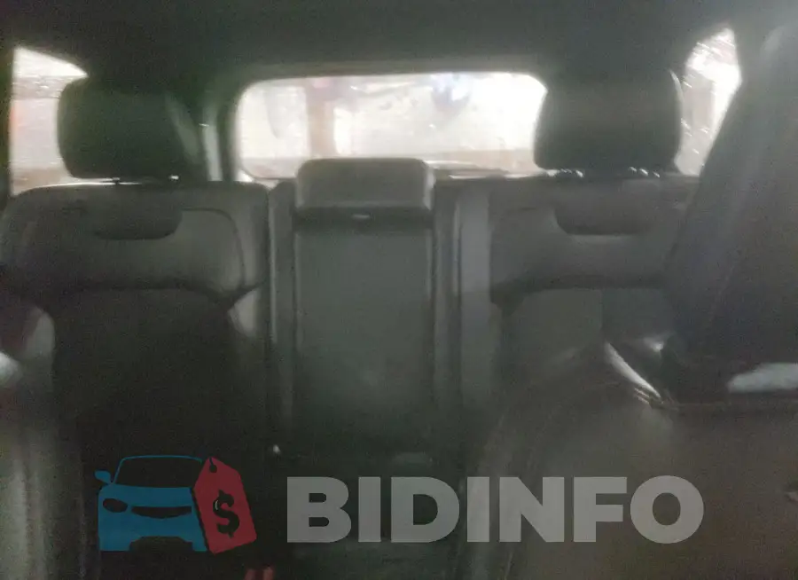 1C4RJHCG8N8572275 Photo# 10