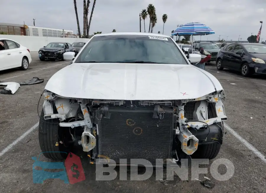 2C3CDXBG8KH688434 Photo# 5