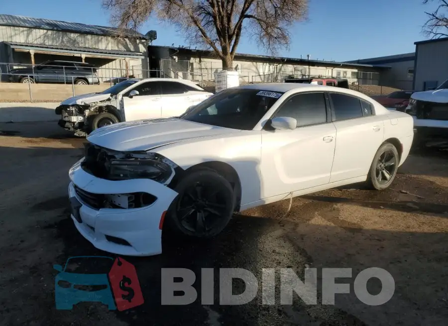 2C3CDXHG1GH215733 Photo# 1