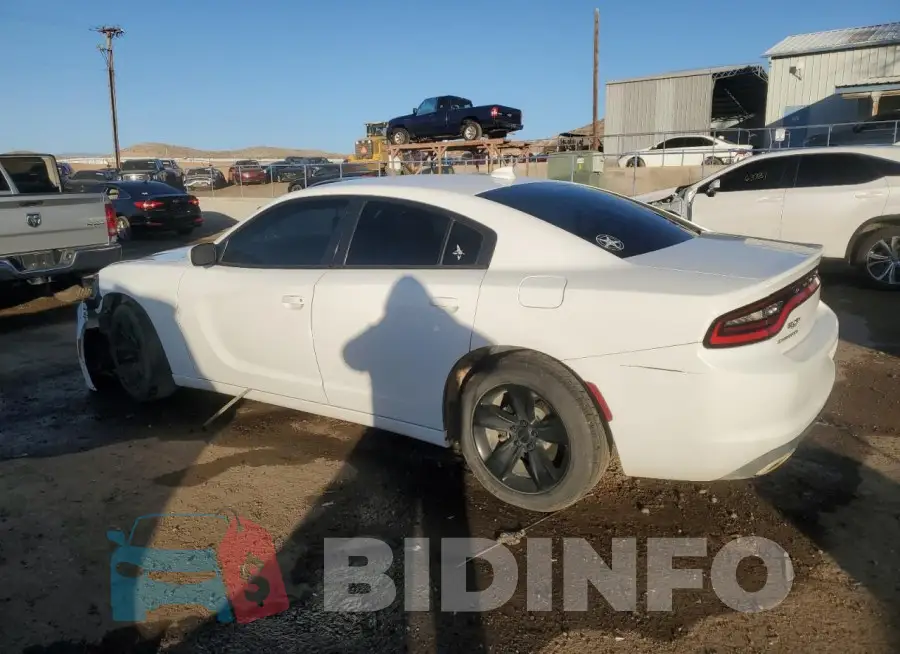2C3CDXHG1GH215733 Photo# 2