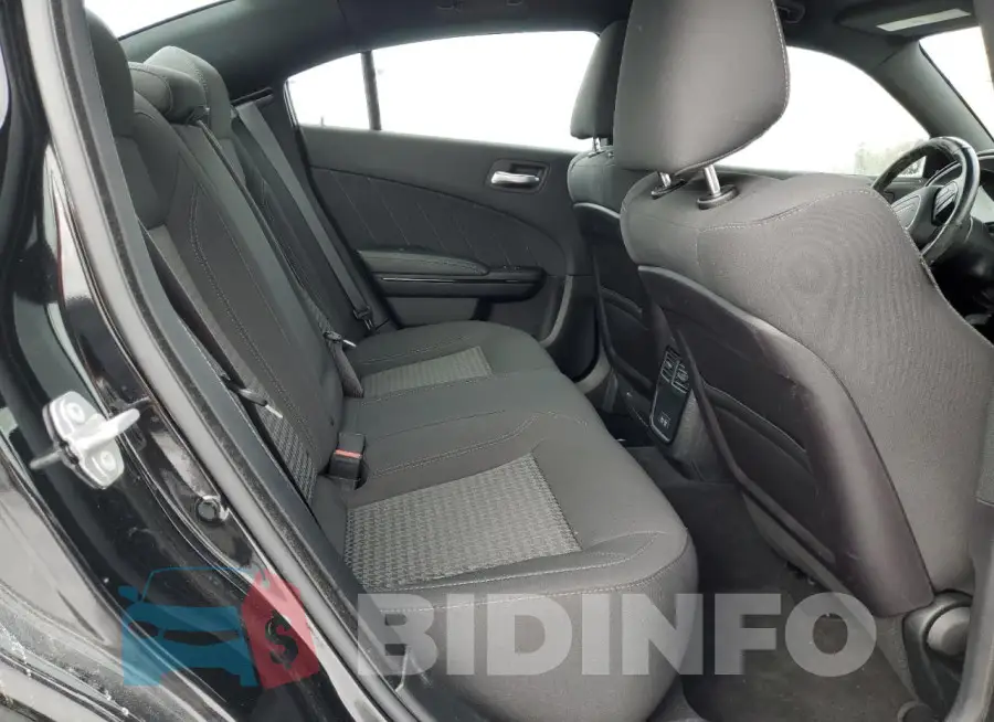 2C3CDXJG4KH671373 Photo# 10