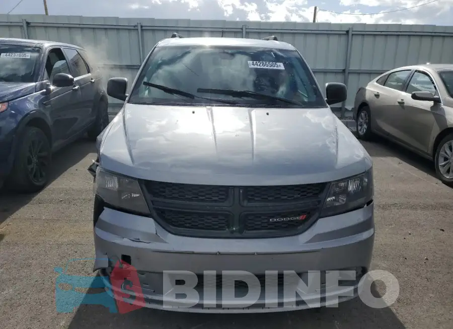 3C4PDCAB9LT275975 Photo# 5