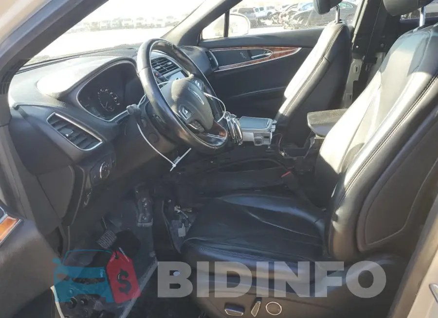 2LMPJ8LR3JBL11457 Photo# 7