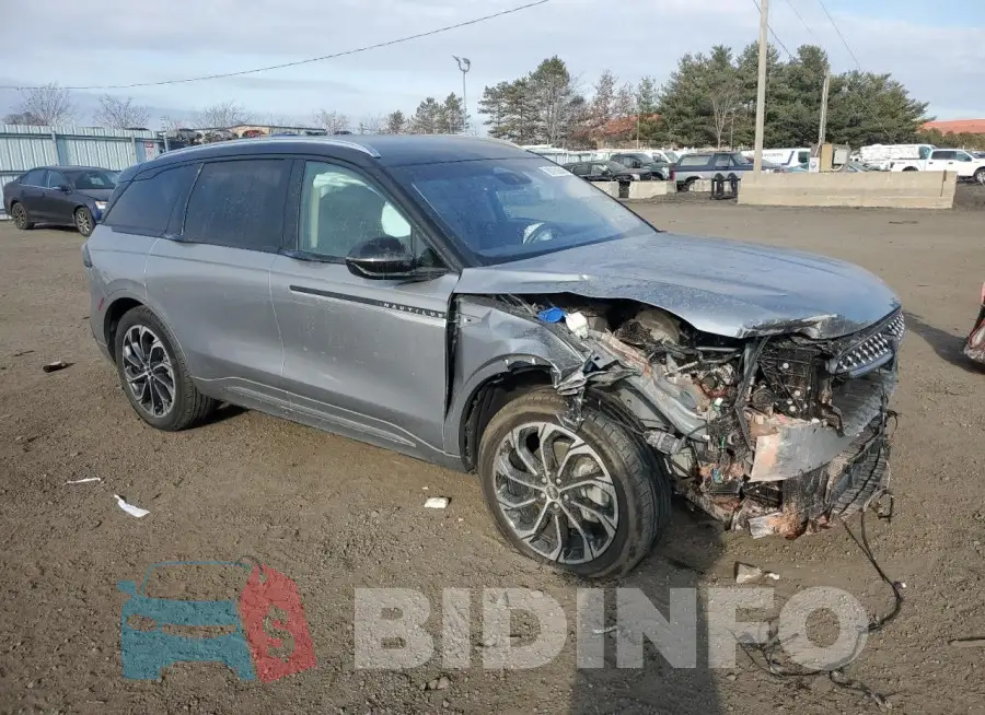 5LMPJ8KA5RJ814130 Photo# 4