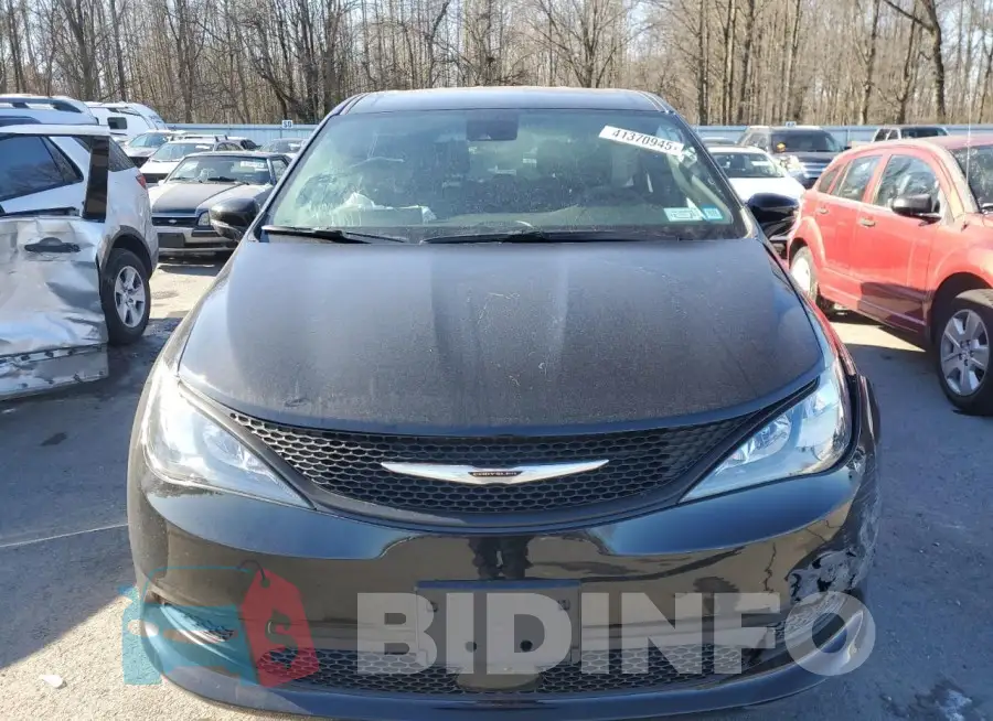 2C4RC1CG1SR525882 Photo# 5