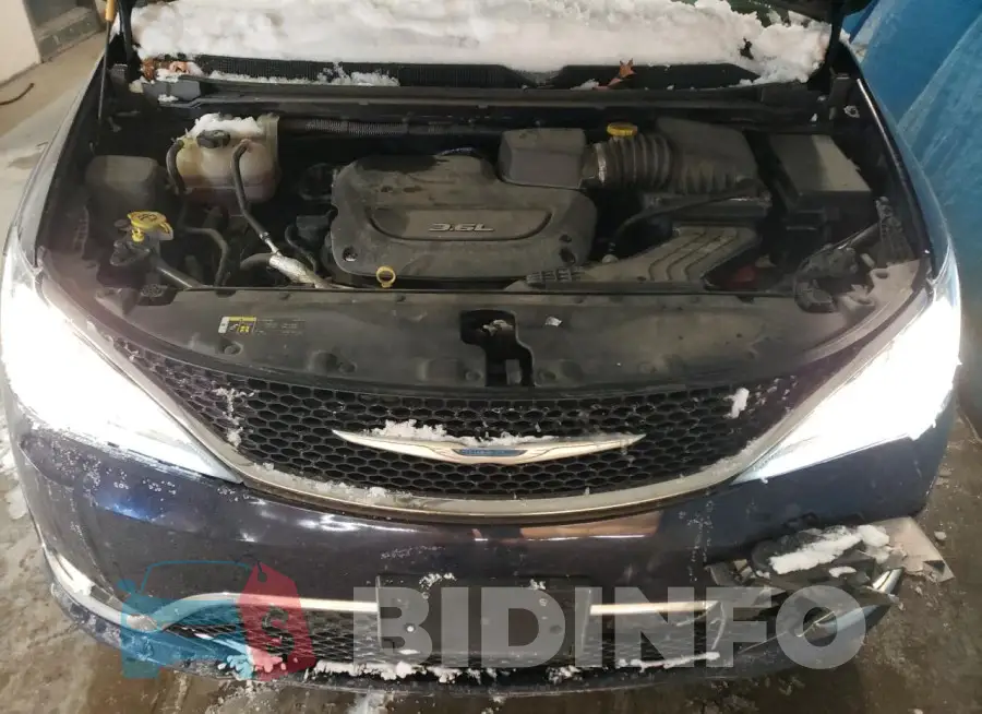 2C4RC1FG1JR126058 Photo# 12