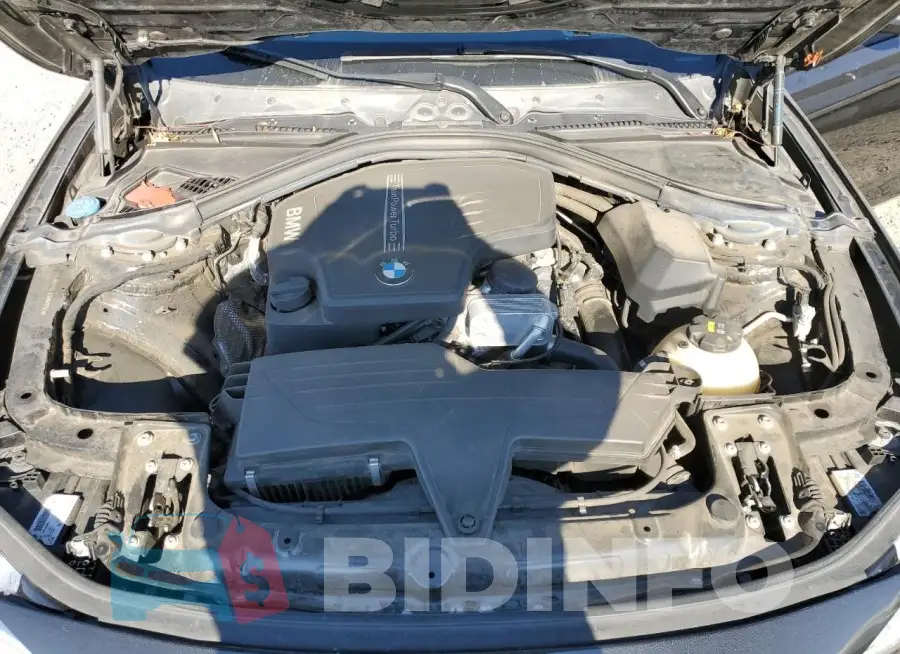 WBA8E1G32HNU17321 Photo# 11