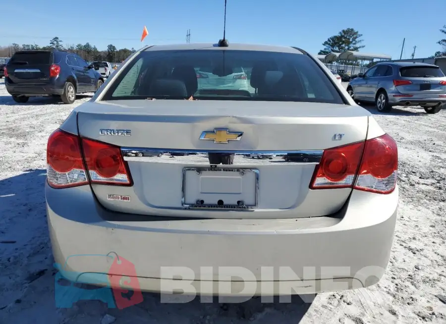 1G1PE5SB3G7187367 Photo# 6