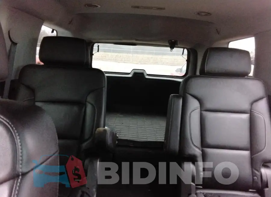1GNSCBKC1KR378286 Photo# 10