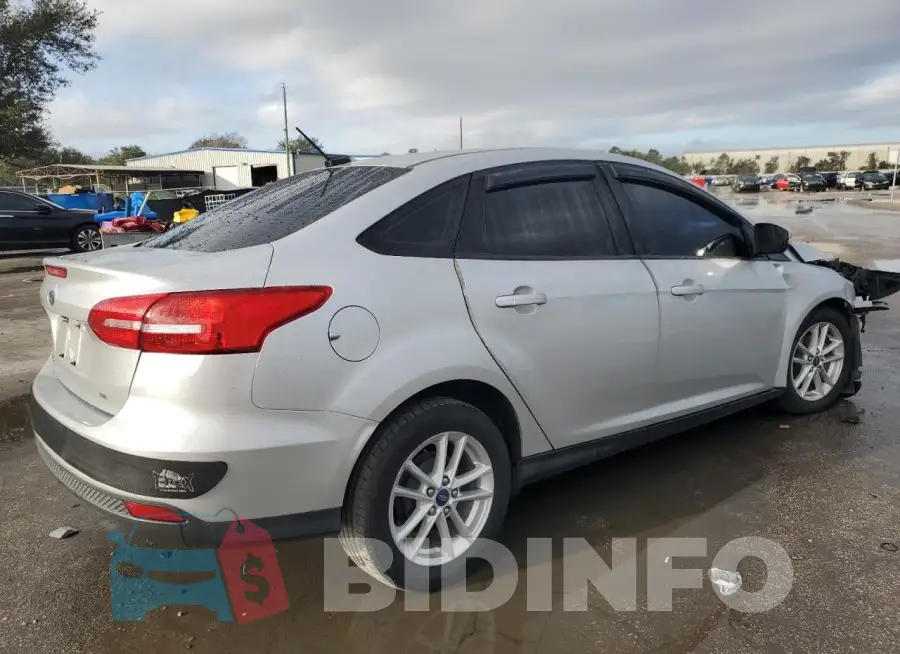 1FADP3F21GL400803 Photo# 3