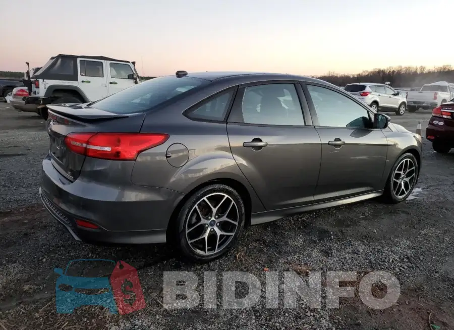 1FADP3F26GL236383 Photo# 3