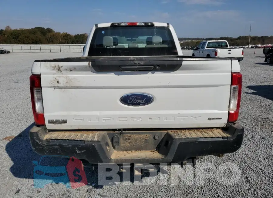 1FT8W3B62JEC68332 Photo# 6