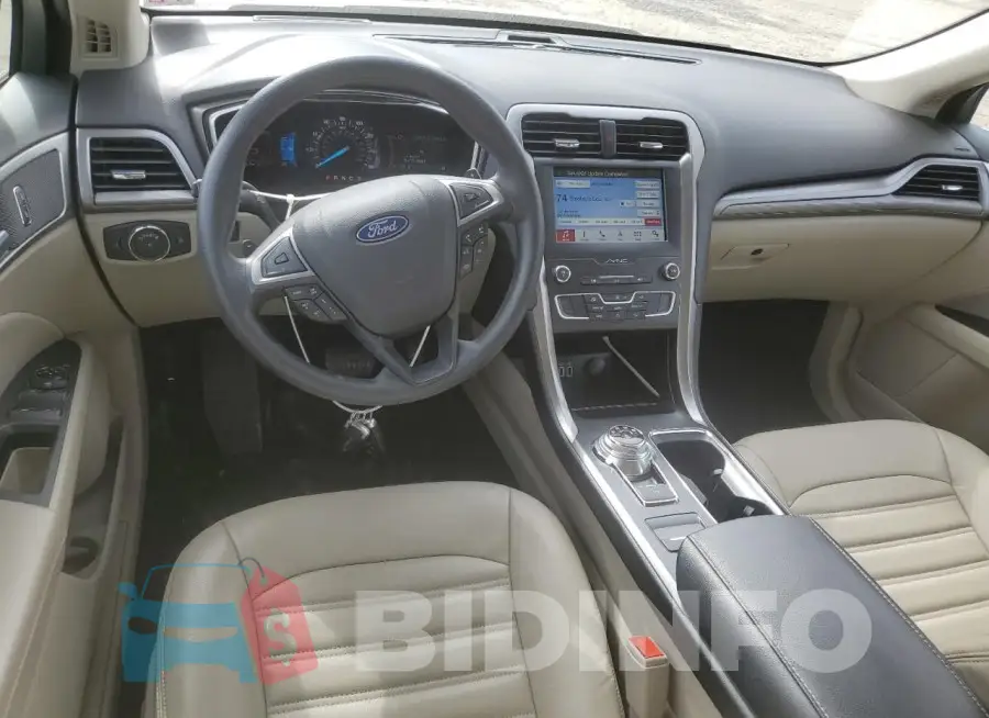 3FA6P0HD1KR112019 Photo# 8