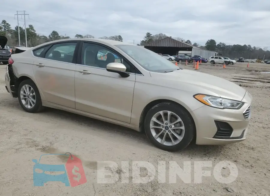 3FA6P0HD1KR112019 Photo# 4