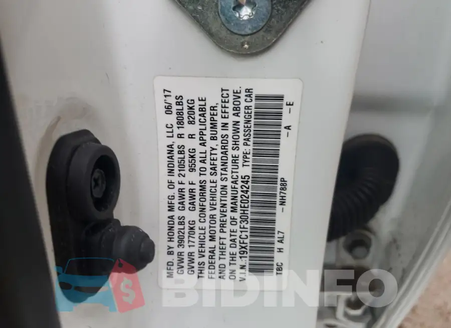 19XFC1F30HE024245 Photo# 12