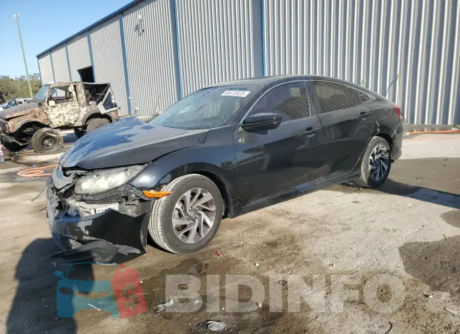 19XFC2F71HE004417 Photo# 1