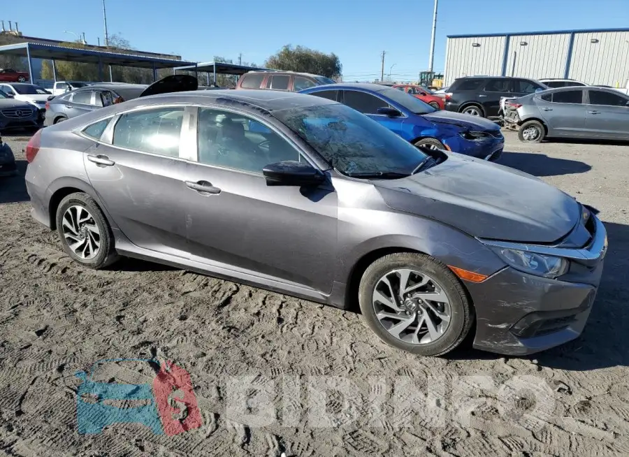 19XFC2F79GE030441 Photo# 4