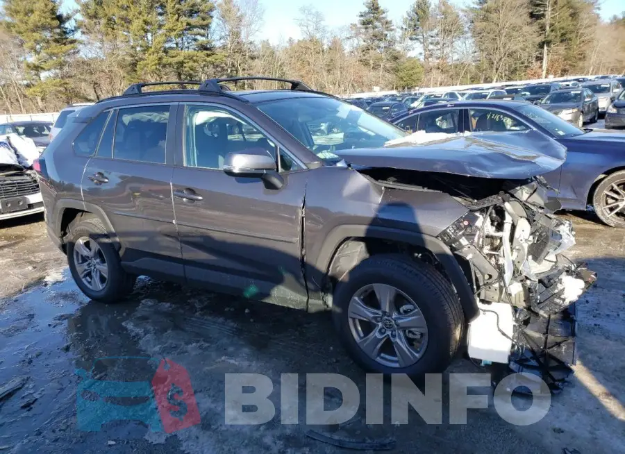 2T3P1RFV8SC495714 Photo# 4