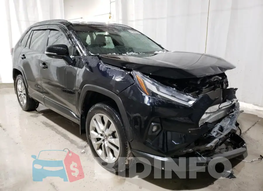 2T3A1RFV8RW425791 Photo# 4