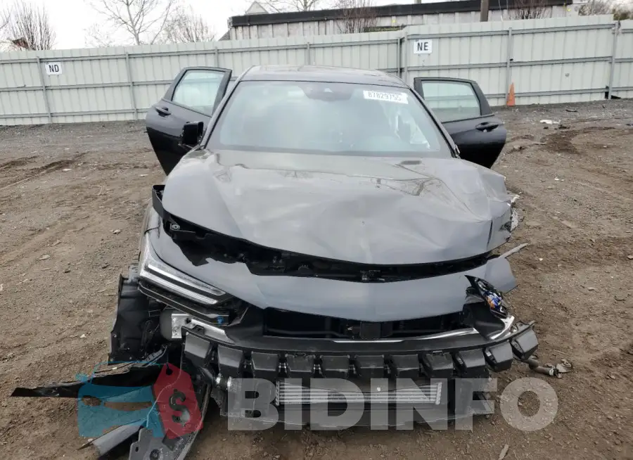 19UUB7F95PA003573 Photo# 5