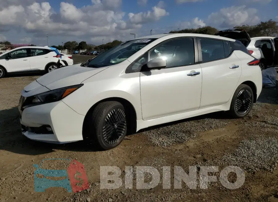 1N4CZ1CV2PC552503 Photo# 1