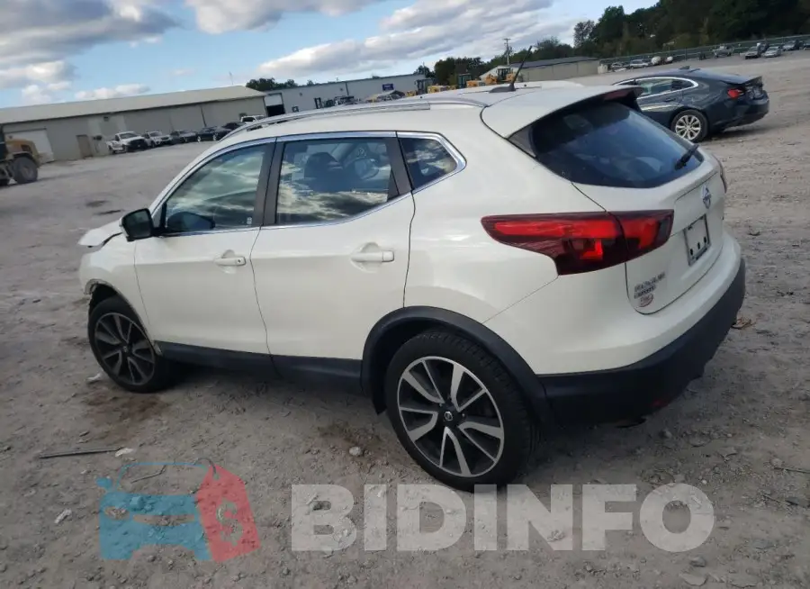 JN1BJ1CR7HW106849 Photo# 2