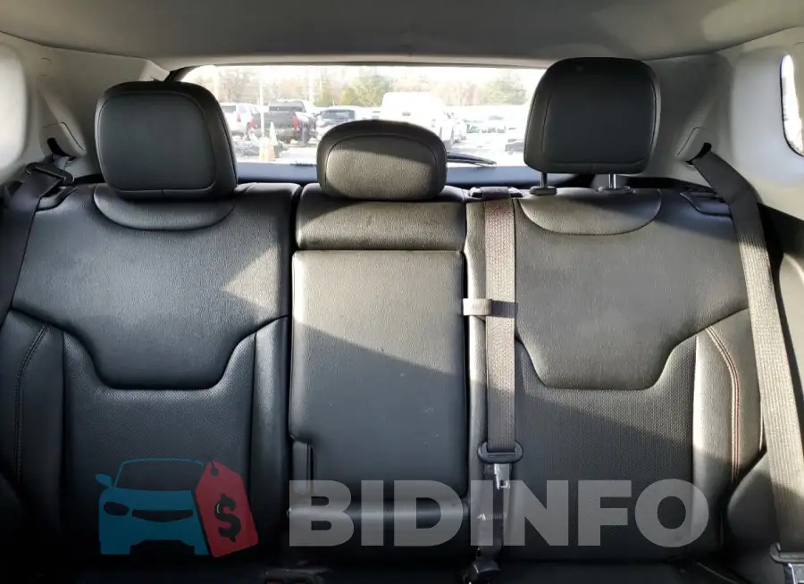 3C4NJCCB6LT169108 Photo# 10