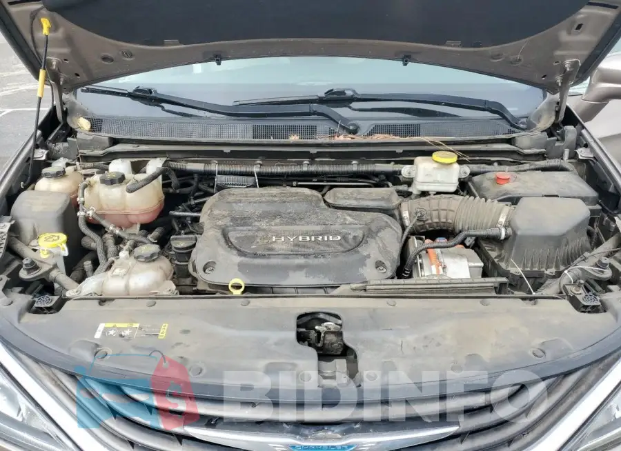 2C4RC1L7XJR129464 Photo# 12