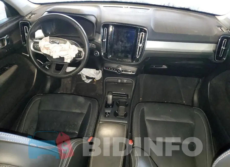 YV4162UK9M2423340 Photo# 8