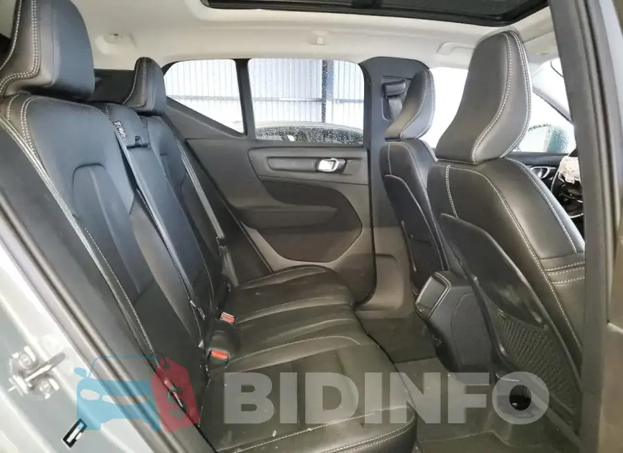 YV4162UK9M2423340 Photo# 11