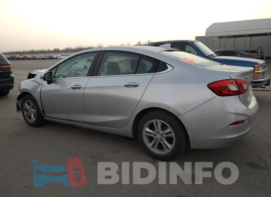 1G1BE5SMXJ7157401 Photo# 2