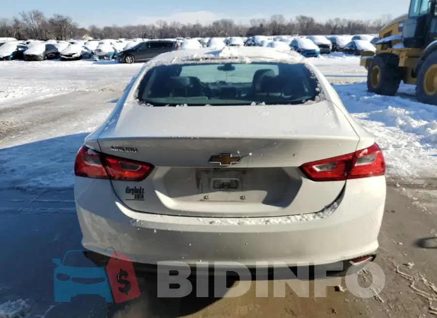 1G1ZB5ST5JF102018 Photo# 6