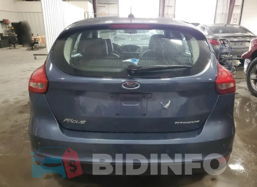 1FADP3N26JL233203 Photo# 6