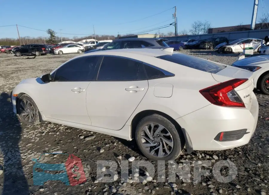 19XFC2F77JE206636 Photo# 2