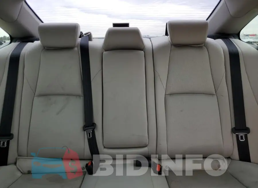 1HGCV1F48JA106627 Photo# 10