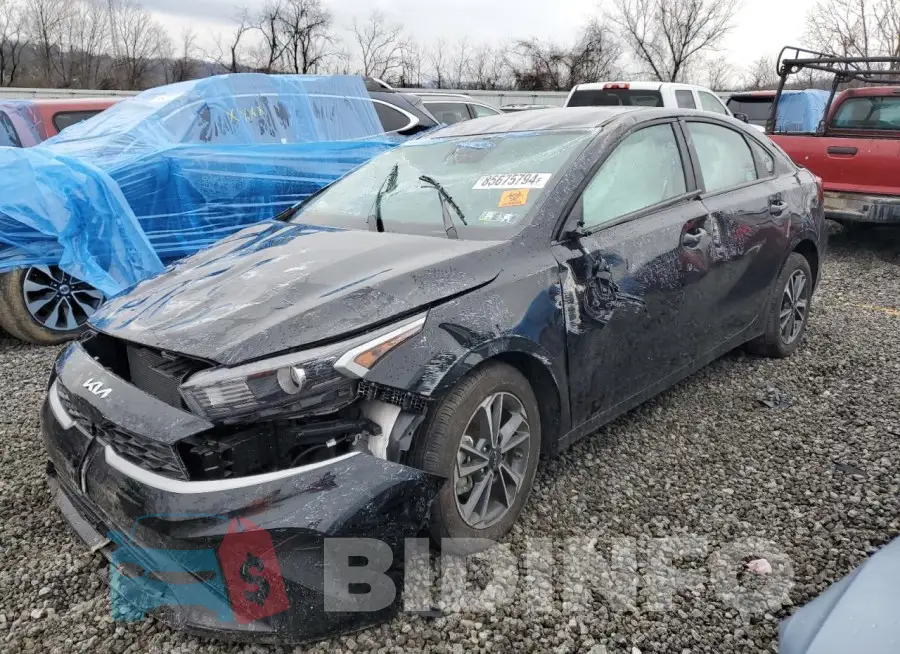 3KPF24AD8PE690143 Photo# 1