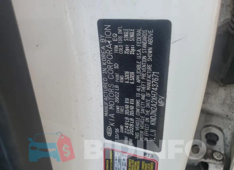 KNDJN2A2XH7437671 Photo# 12