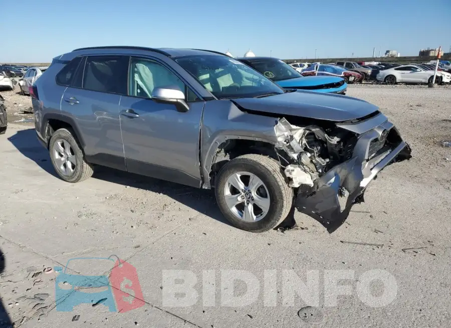 2T3P1RFV8MC143073 Photo# 4
