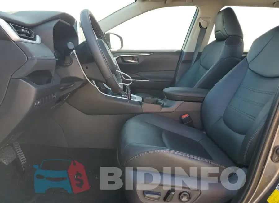 4T3B6RFV9RU162216 Photo# 7