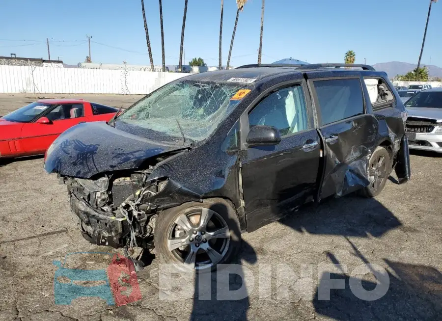 5TDXZ3DC4JS952833 Photo# 1