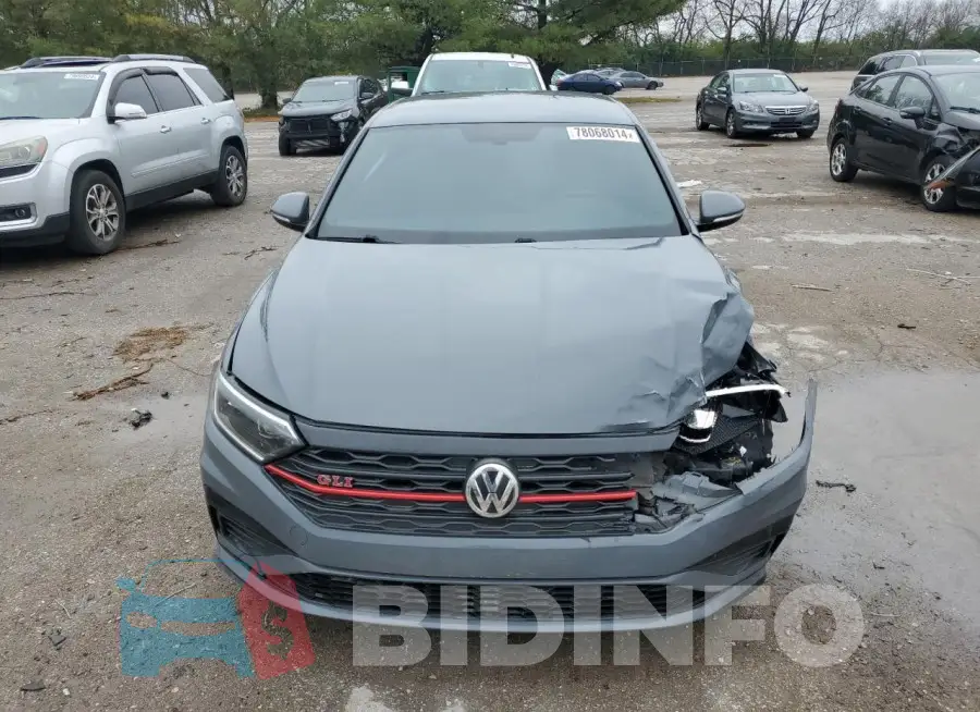 3VW5T7BU5KM262759 Photo# 5