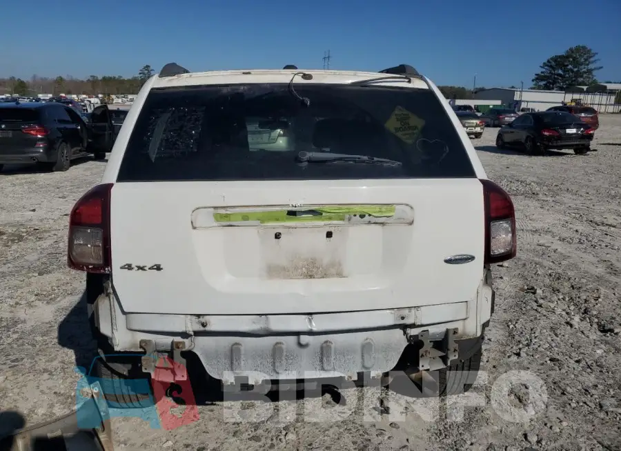 1C4NJDEB0HD204547 Photo# 6